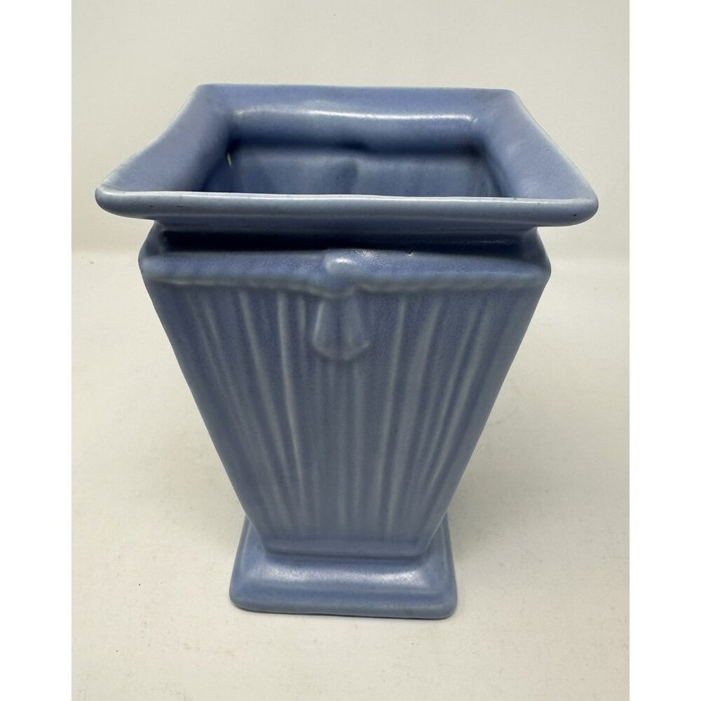 Vtg 1940s/1950s CAMARK POTTERY DELPHINEUM BLUE 7.25" VASE #639 Draping w/Sticker - Picture 8 of 9